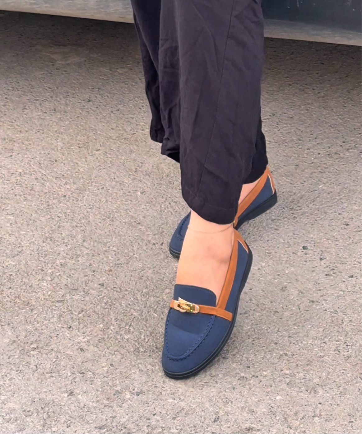 Amorette : Mocassin femme daim noir