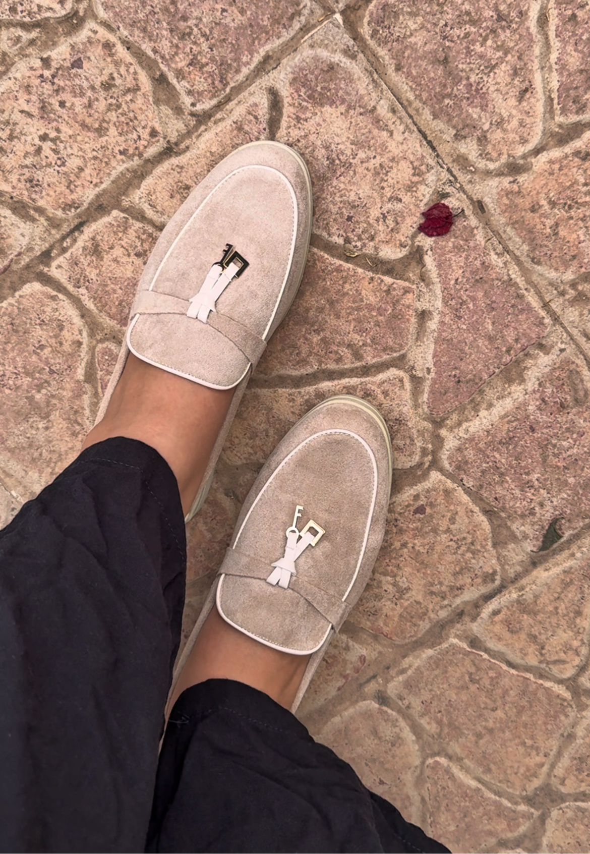 Amorette : Mocassin femme daim noir