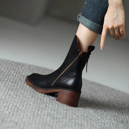 LEATHER ANKLE BOOTS 