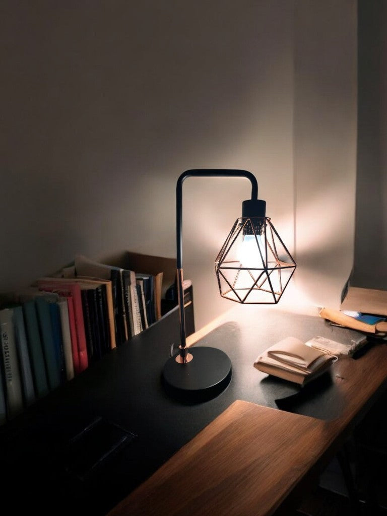 Lampe Noire et Dorée